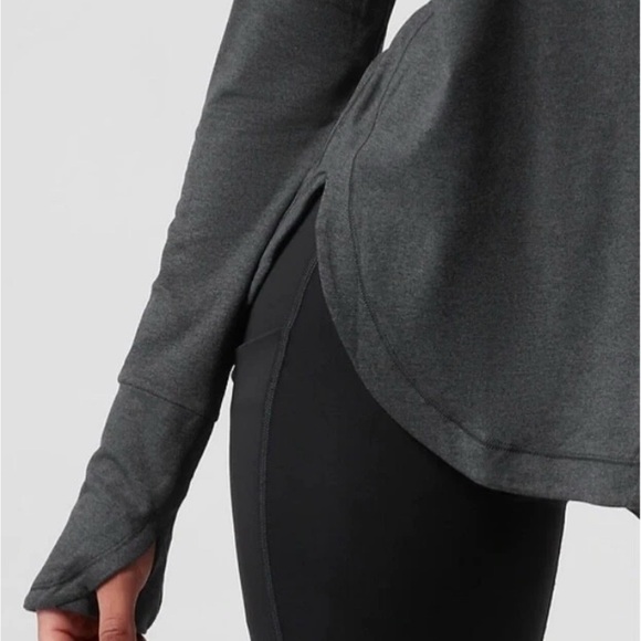 Lot of 2 Athleta Uptempo long sleeve tops shirts tunic blue navy gray - Picture 9 of 9